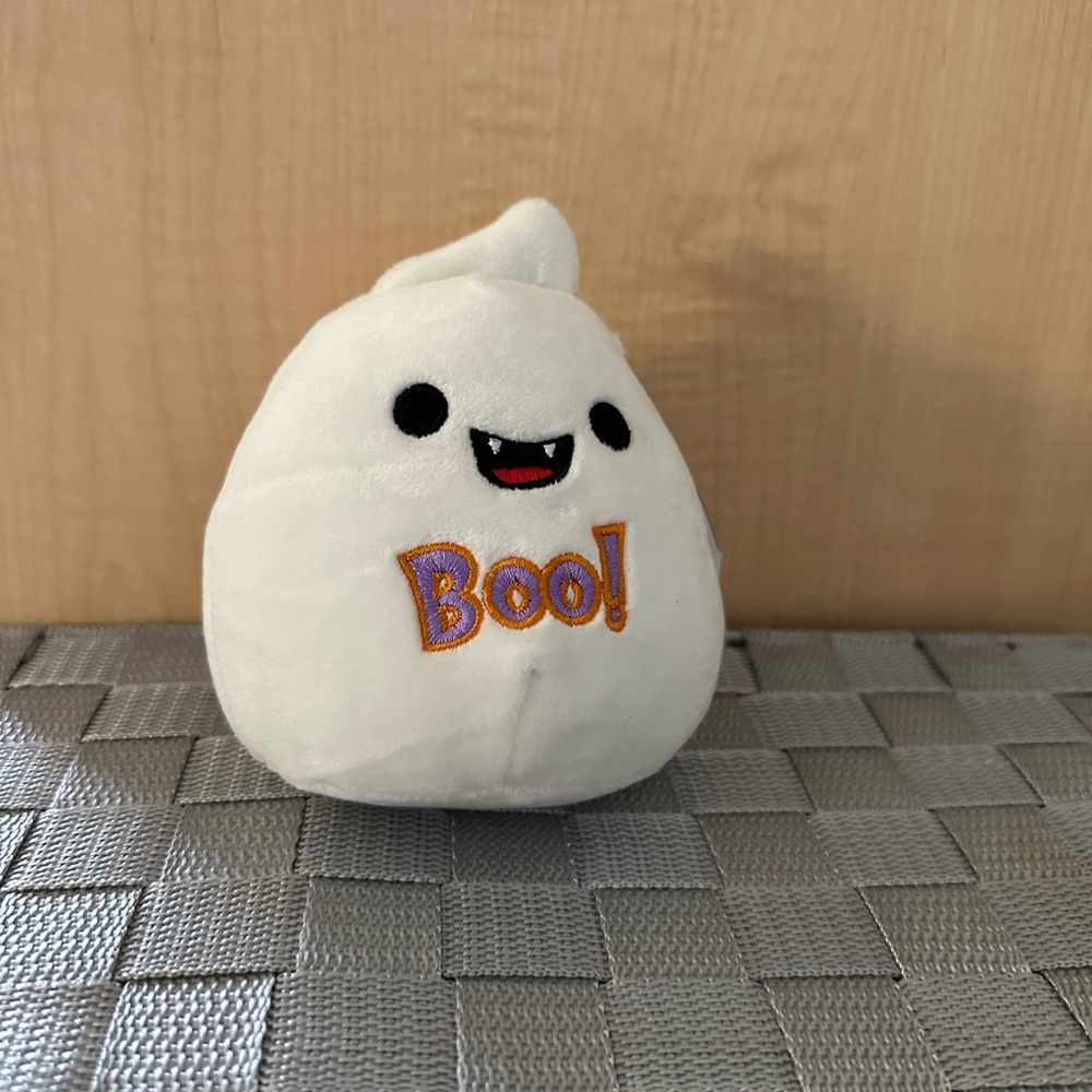 Grace the ghost squishmallow 4.5 in
